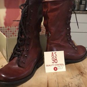 A.S.98 Twain size 6 boots .color is Sequia